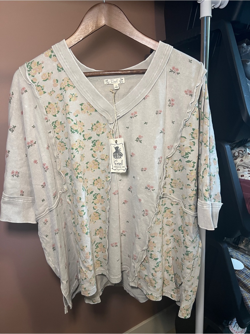Easel gray oversized floral print top